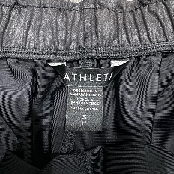 Athleta Gleam Short NWT Black Stylish Workout Evening Out Small designer bottom - Picture 5 of 8